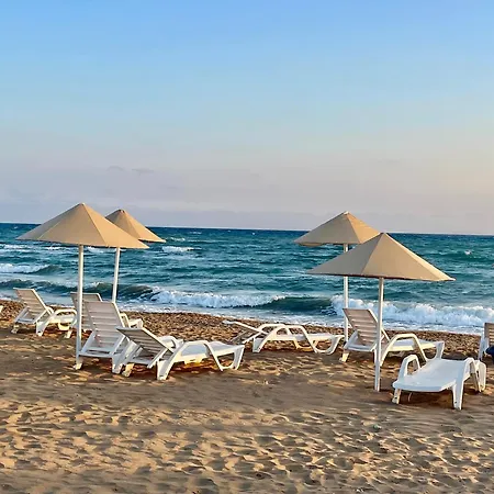 Blue Retreat By The Sea Apartment Vokolidha