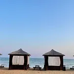 Retreat By The Sea Vokolidha