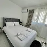 Daire Blue Retreat By The Sea *