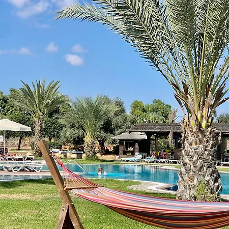 Апартаменты Retreat By The Sea Vokolidha