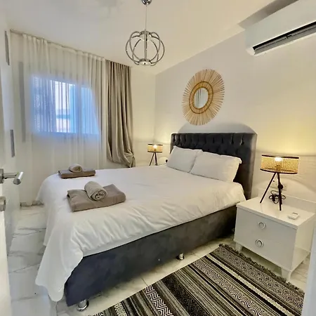 Retreat By The Sea *