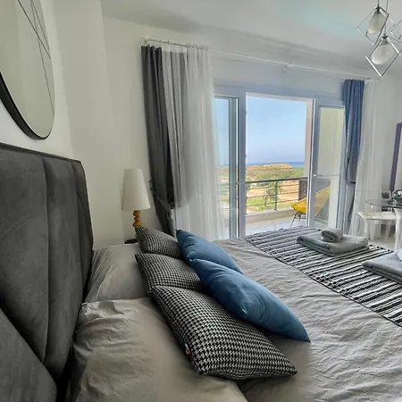 Retreat By The Sea Διαμέρισμα Vokolidha