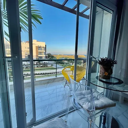 Retreat By The Sea *