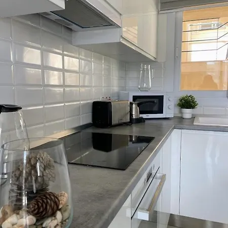 Retreat By The Sea Διαμέρισμα Vokolidha