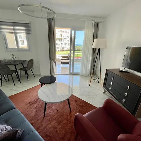 Blue Retreat By The Sea Apartament