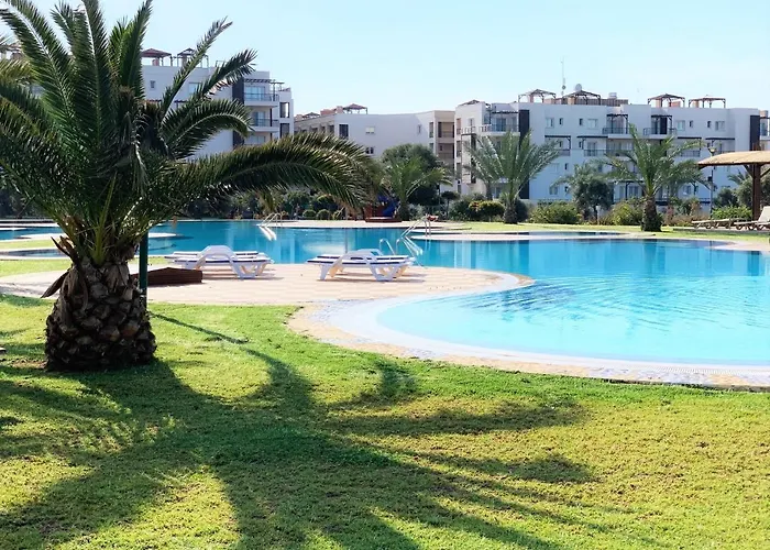 Apartamento Retreat By The Sea Vokolidha