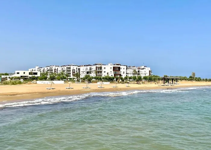 Retreat By The Sea *