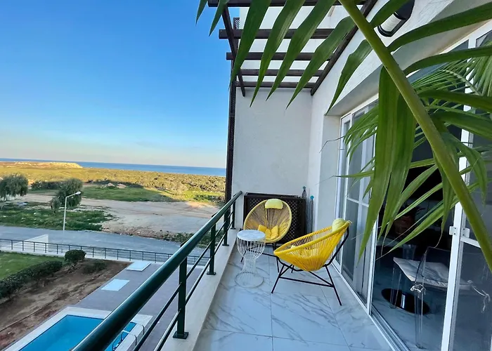 Retreat By The Sea Vokolidha